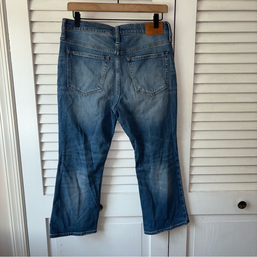 NWT J. Crew 9" demi-boot crop jean in Christy wash size 28 Petite Distressed - Picture 7 of 9